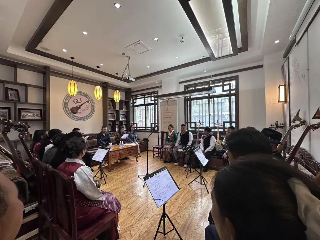 琼结县“悦之声”扎念社团挂牌仪式圆满成功，手工制作谱写文化传承新篇章